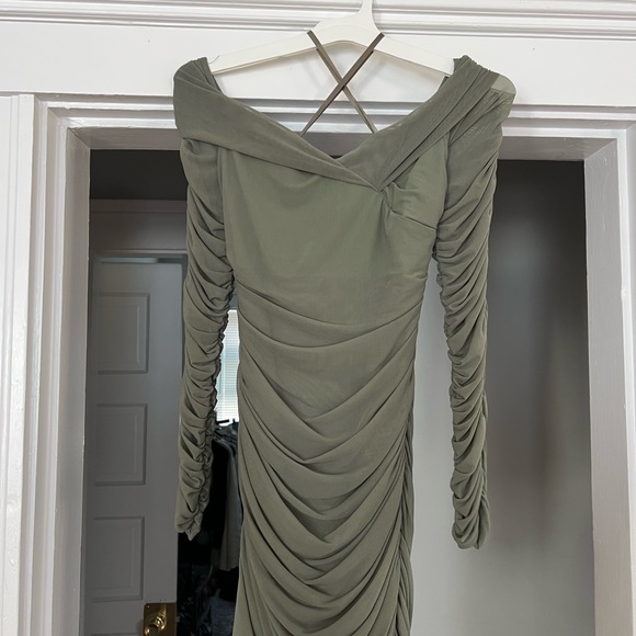 Selfie Leslie Ruched Long Sleeve Mini Party Dress - Picture 5 of 7